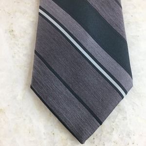 PEDIGREE TIE